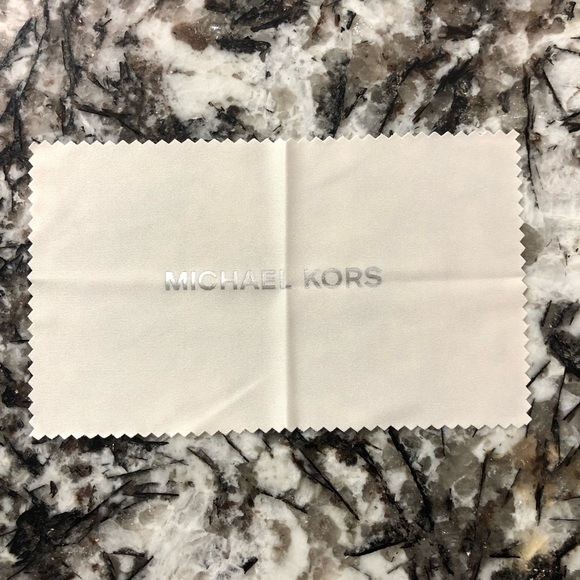 Michael Kors Sunglass Eyeglass Hardshell Case Snap Closure and Cloth - Picture 5 of 11